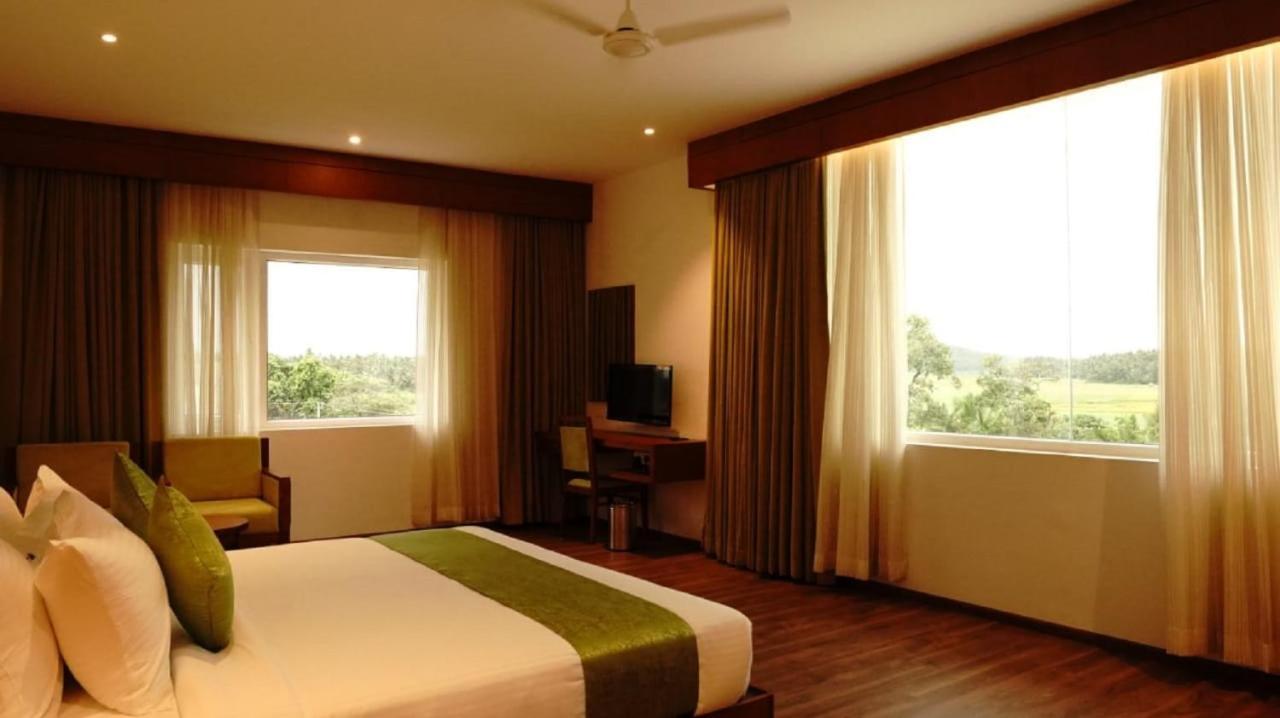 Dass Regency Thrissur Exterior photo